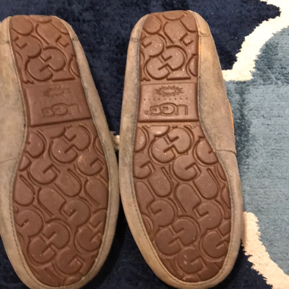 Uggs - Picture 2 of 3